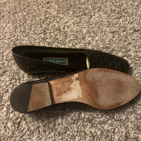 Cole Haan Women’s Black leather shoe - Picture 7 of 7